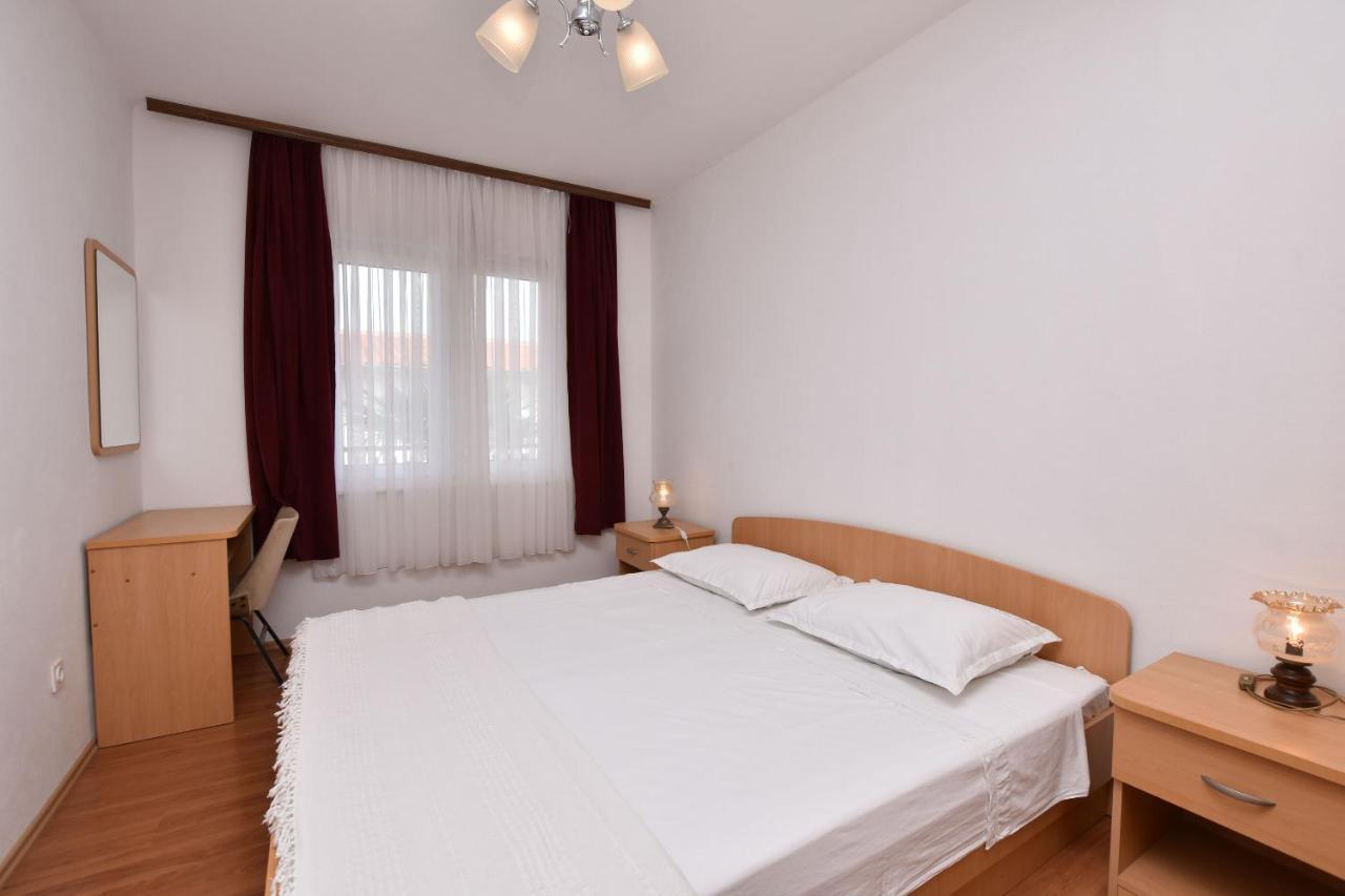 Apartments&Room Kiko Primošten Buitenkant foto